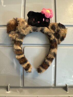 Hello kitty Fuzzy Cat Ear Headband with Pink Flower